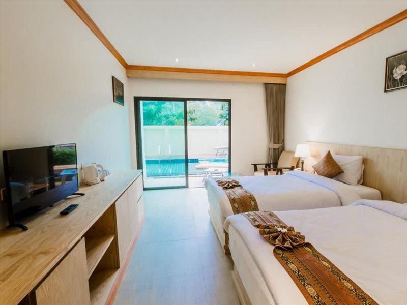 Airport Beach Hotel Phuket - Sha Extra Plus Nai Yang Beach Екстериор снимка